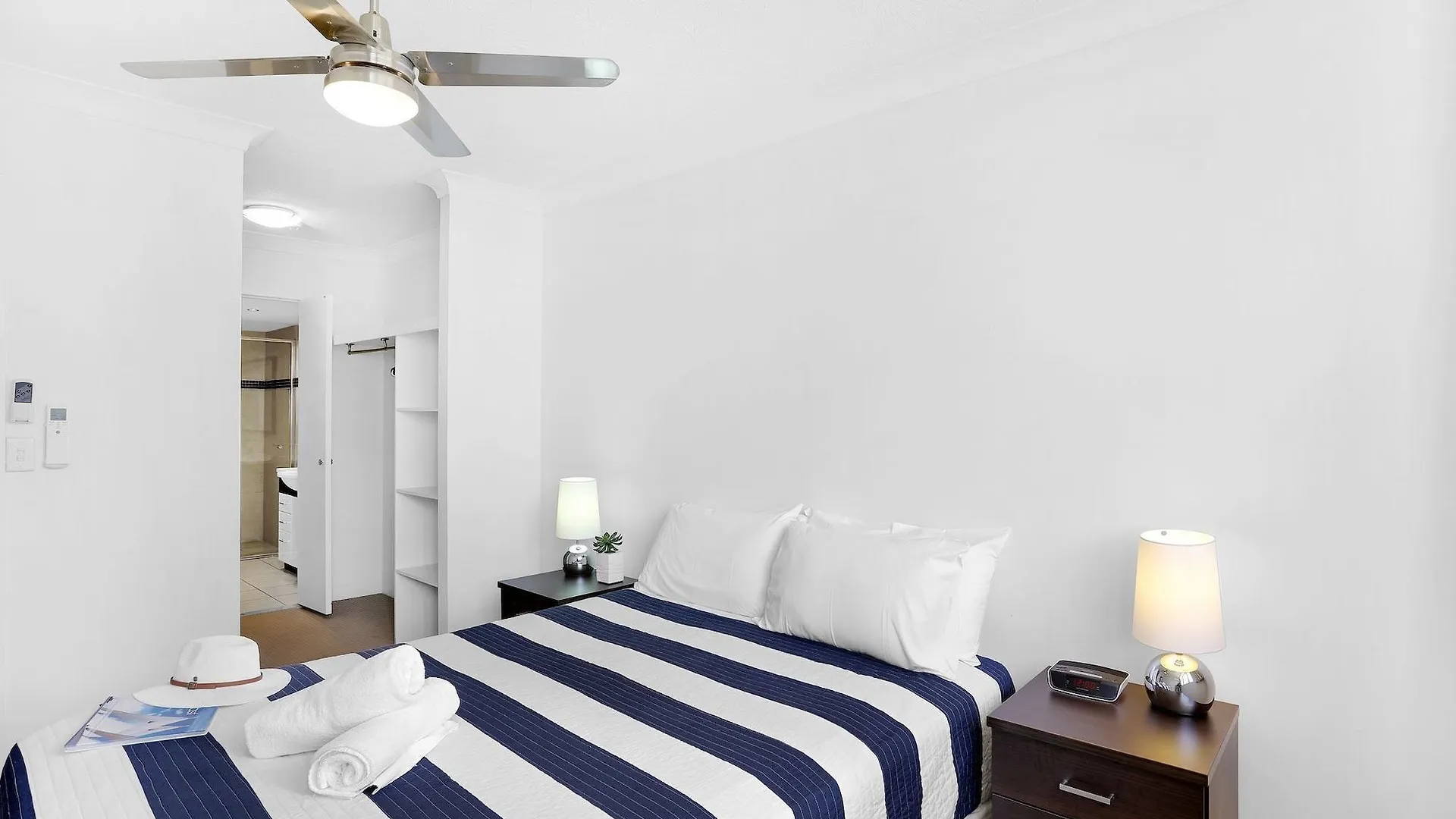 Breakers North Absolute Beachfront - Official 4*