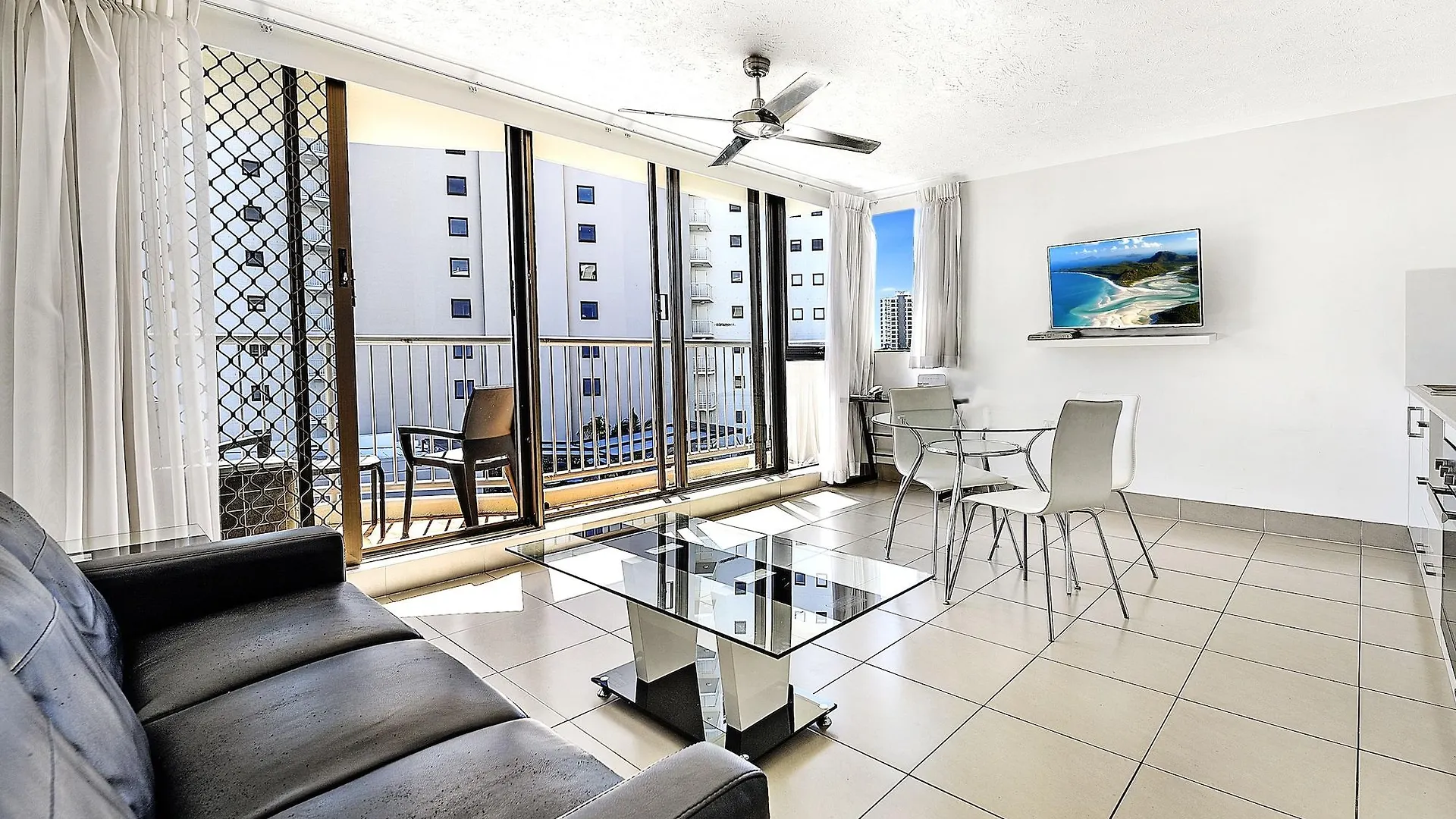 Broadbeach Travel