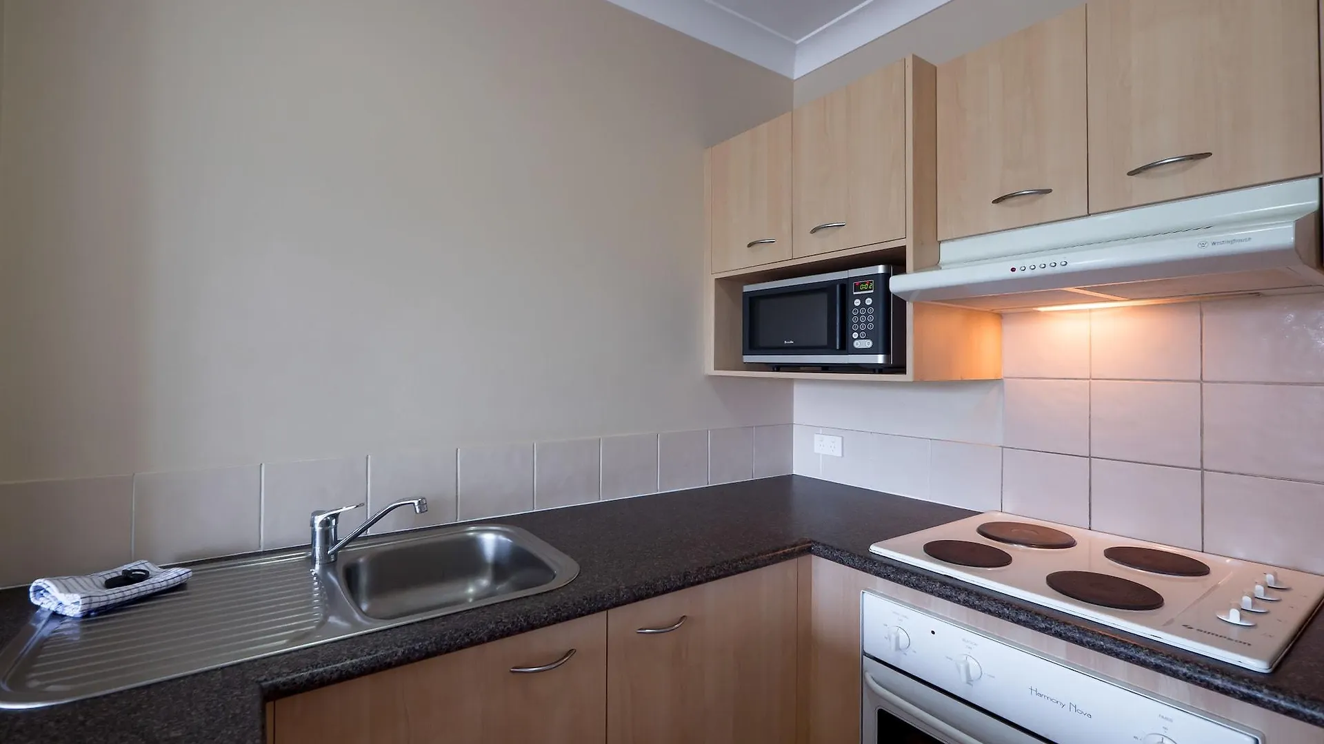 Island Aparthotel Gold Coast