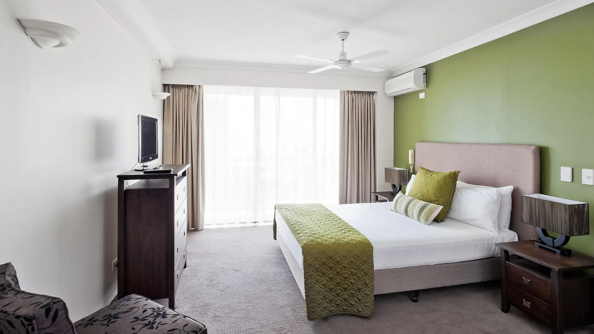 Mantra Crown Towers Aparthotel Gold Coast