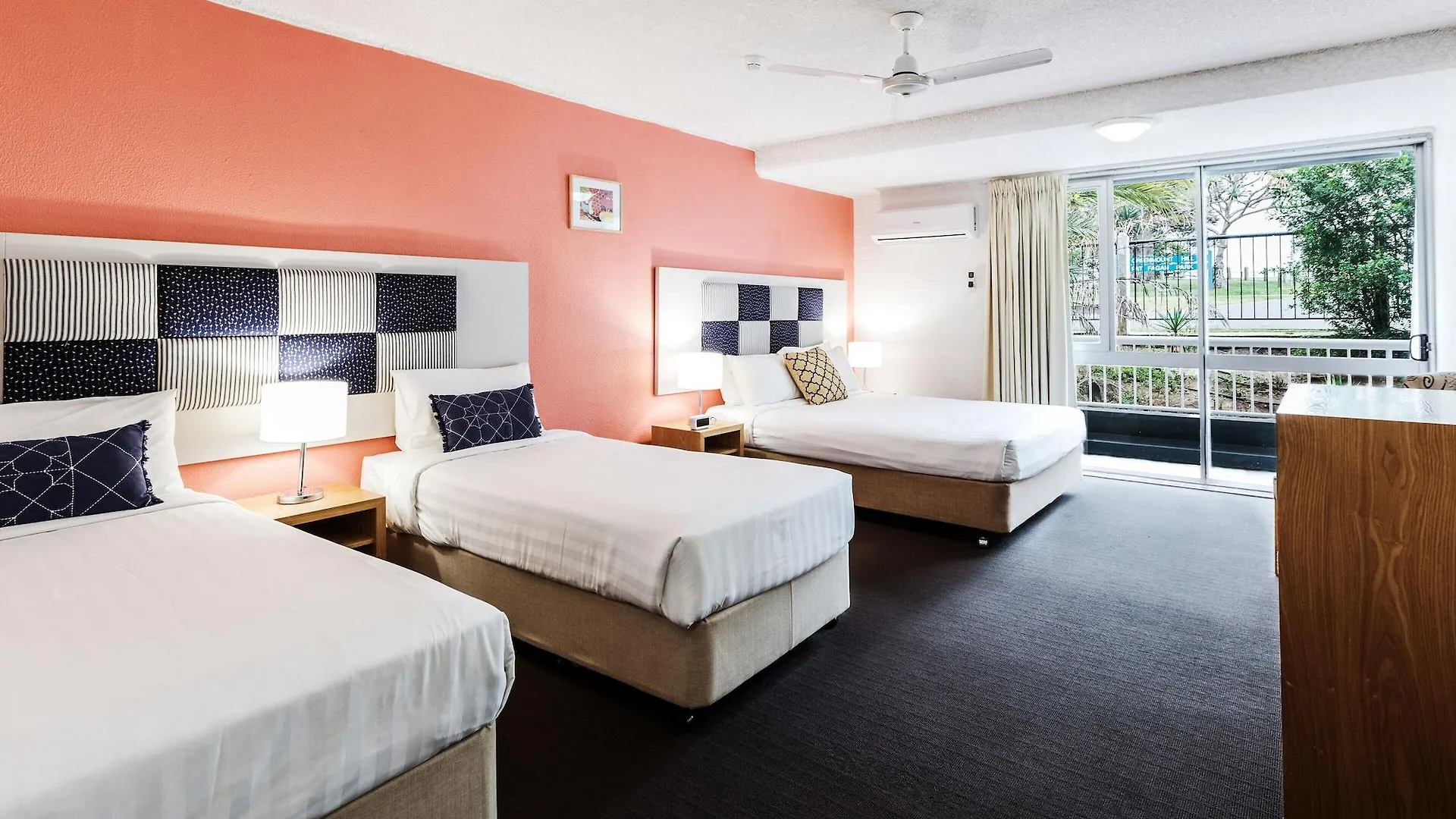 Greenmount House 4* Gold Coast