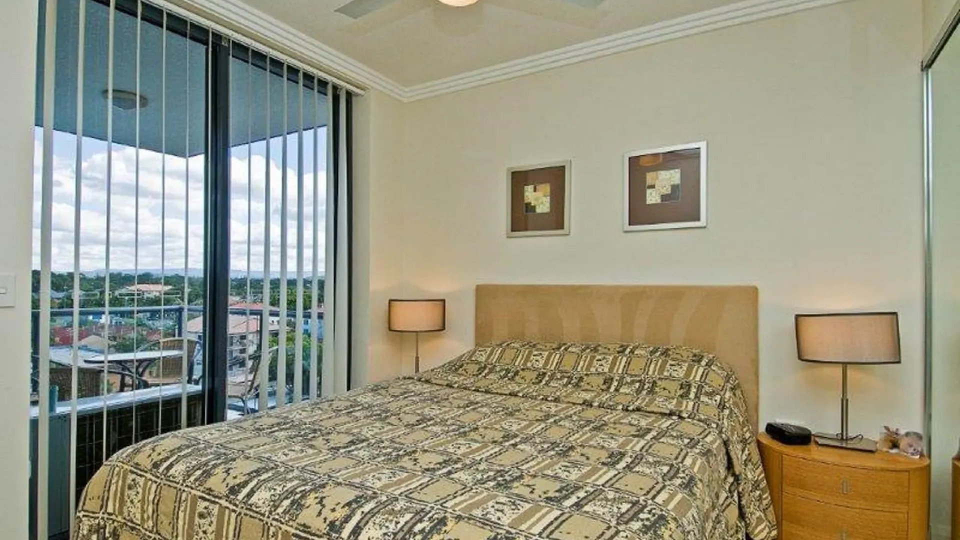 Aparthotel Aqualine On The Broadwater