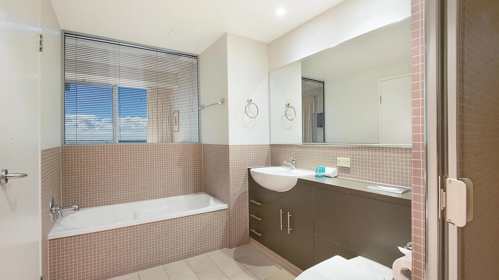 Grand Apartment
