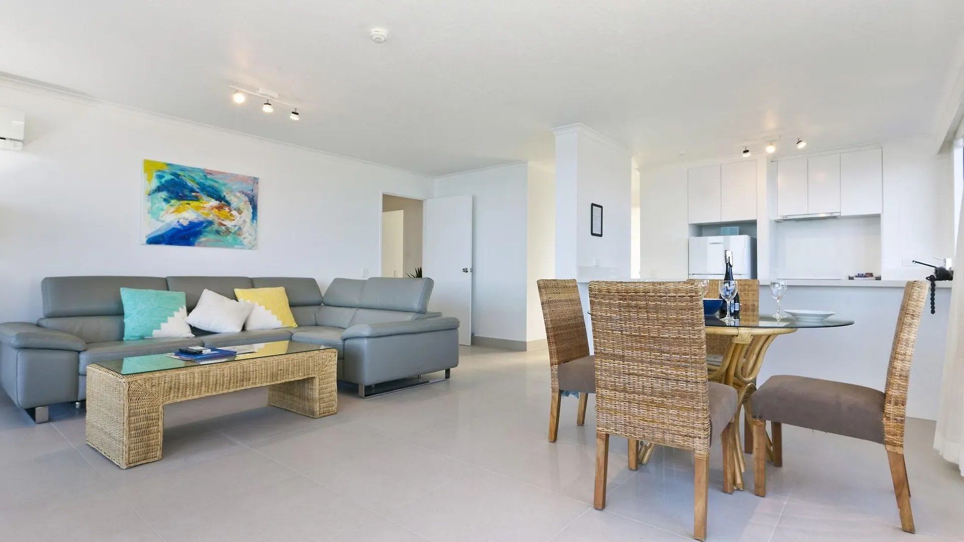Surf Regency 3*