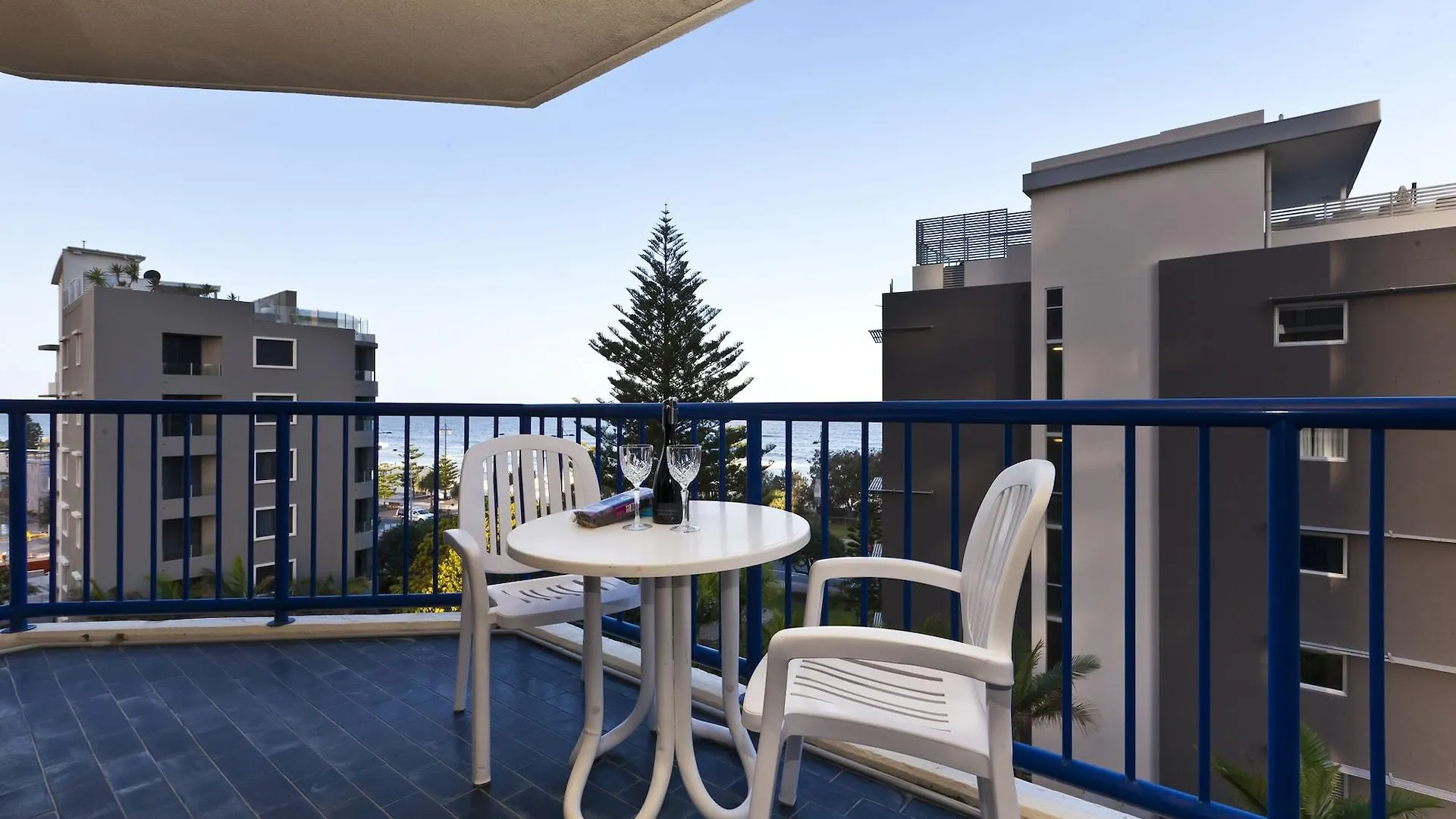 Apart-hotel Surf Regency 3*