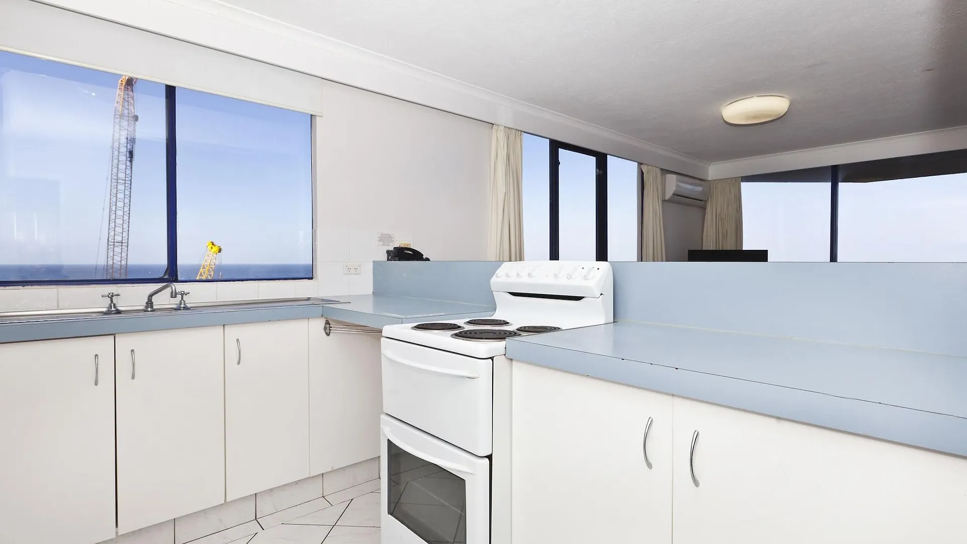 Surf Regency Apart-hotel