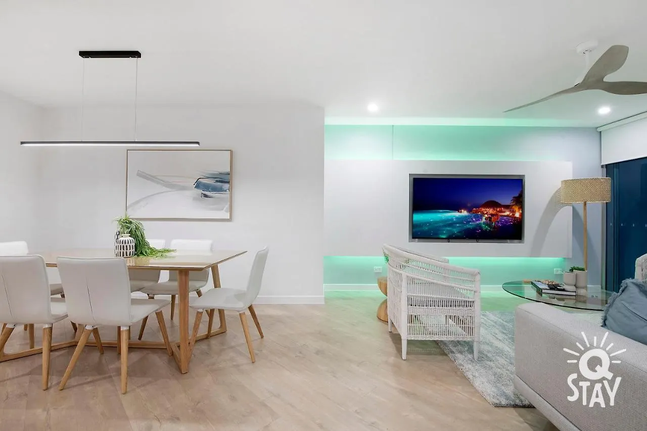 Daire Luxurious 3 Bed Executive Sub Penthouse With Ocean View At Chevron Renaissance - Q
