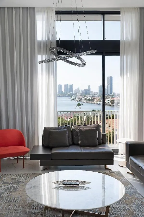 Lotus Aparthotel 5*