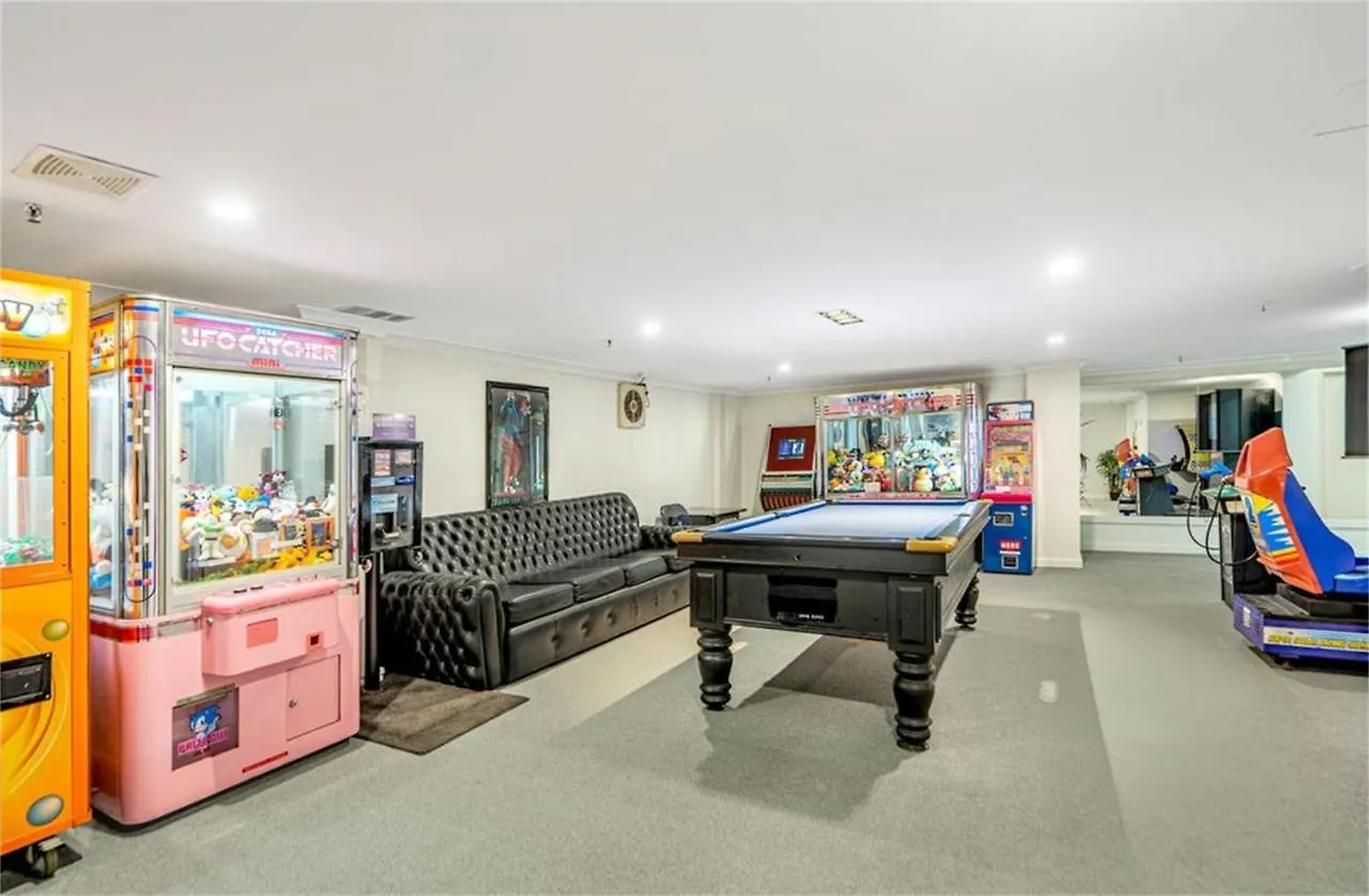 Beachside Modern In The Heart Of Surfers Paradise -free Parking *