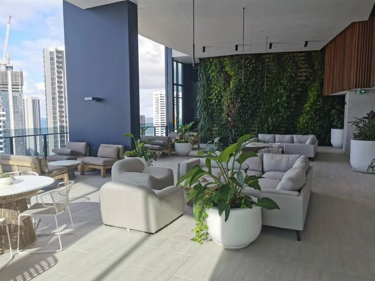 Daire 2 Bedroom Luxurious Family On 40th Floor With Amazing Ocean Coastline Broadbeach Gc40