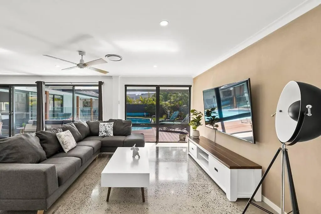 Hébergement de vacances Ultra Modern & Relaxing Inner 4bed House - With A Private Pool - 10mins Walk To Gold Coast