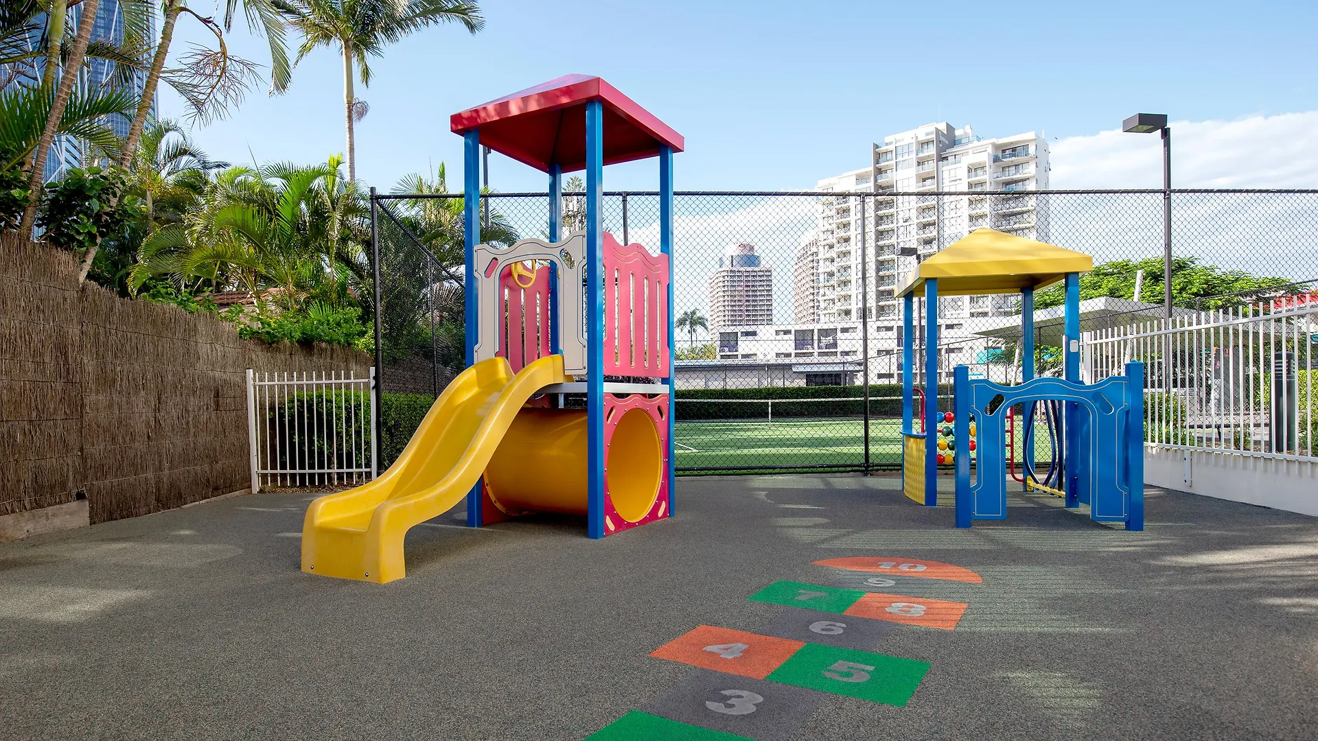 Mantra Wings 4* Gold Coast