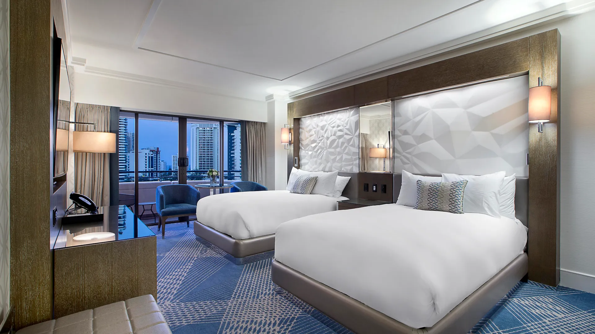 Hotel The Star Grand Gold Coast 5*