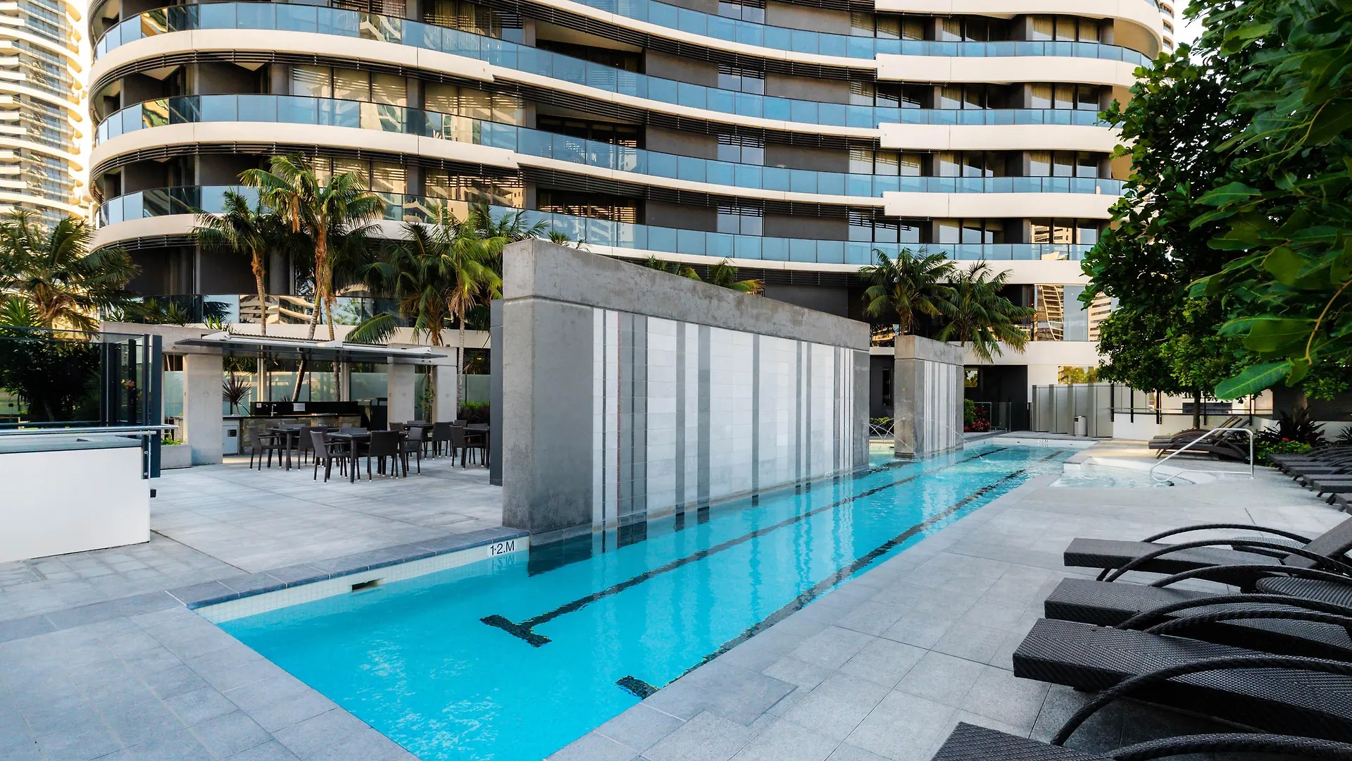 Peppers Broadbeach Apartahotel Gold Coast