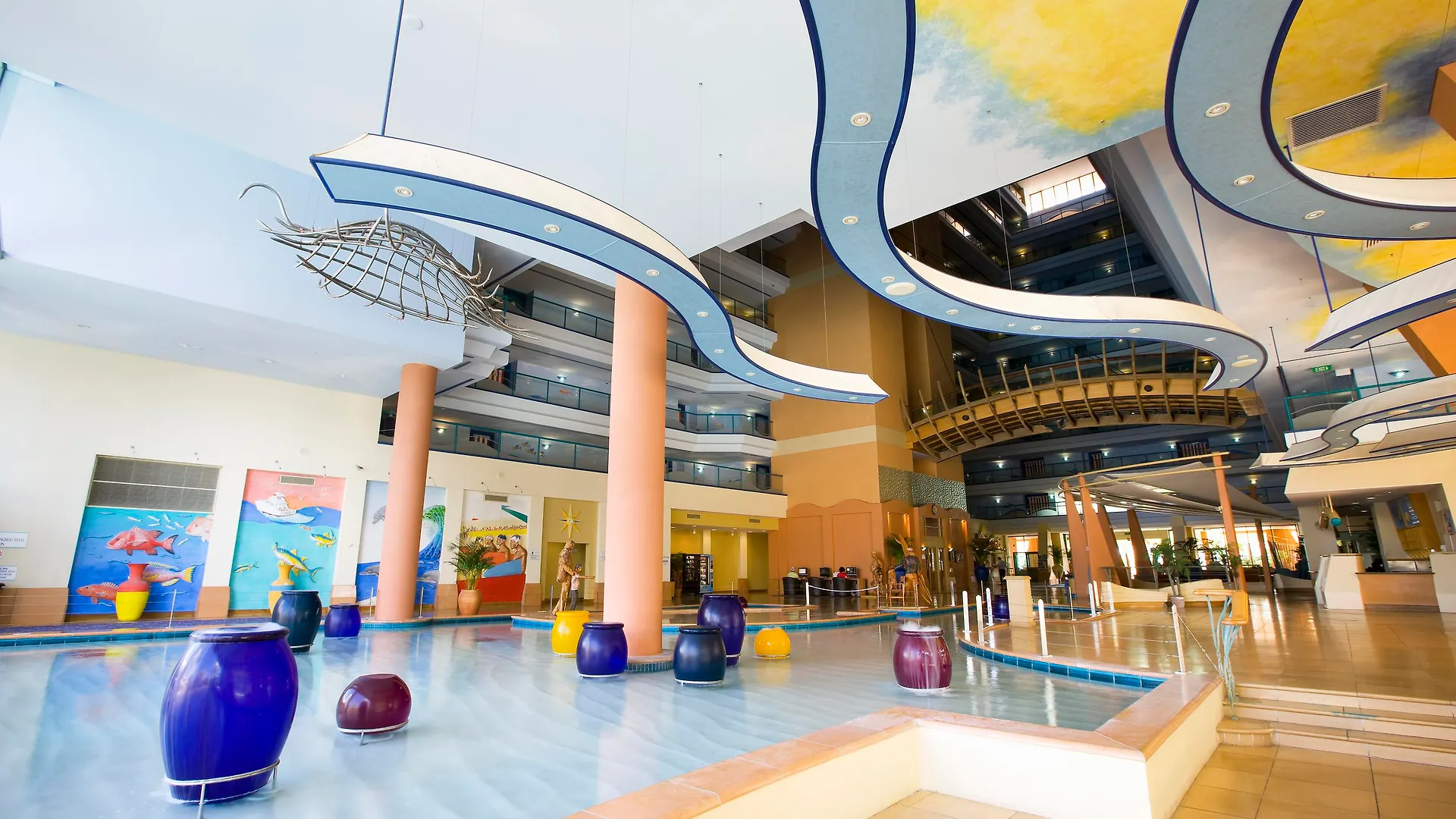 Mantra Crown Towers 4*
