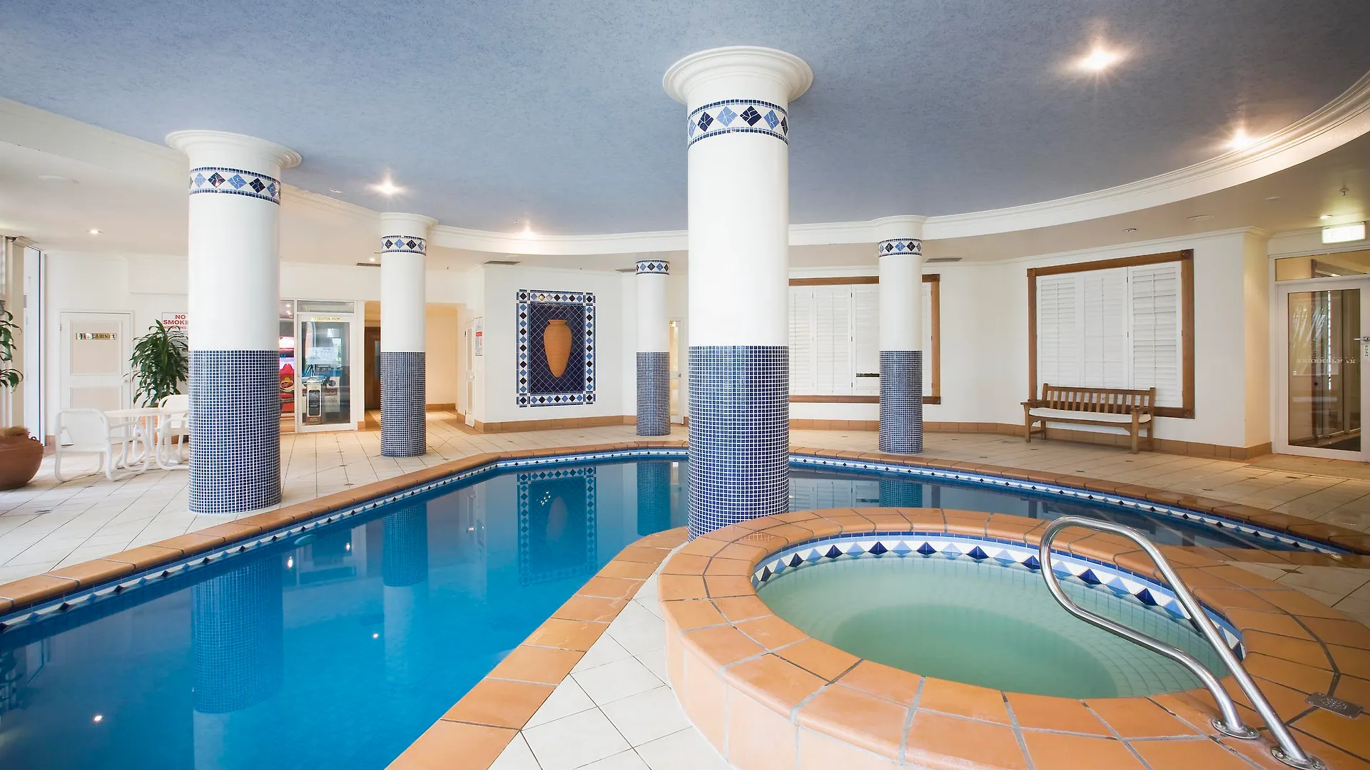 Aparthotel Breakfree Moroccan 3*