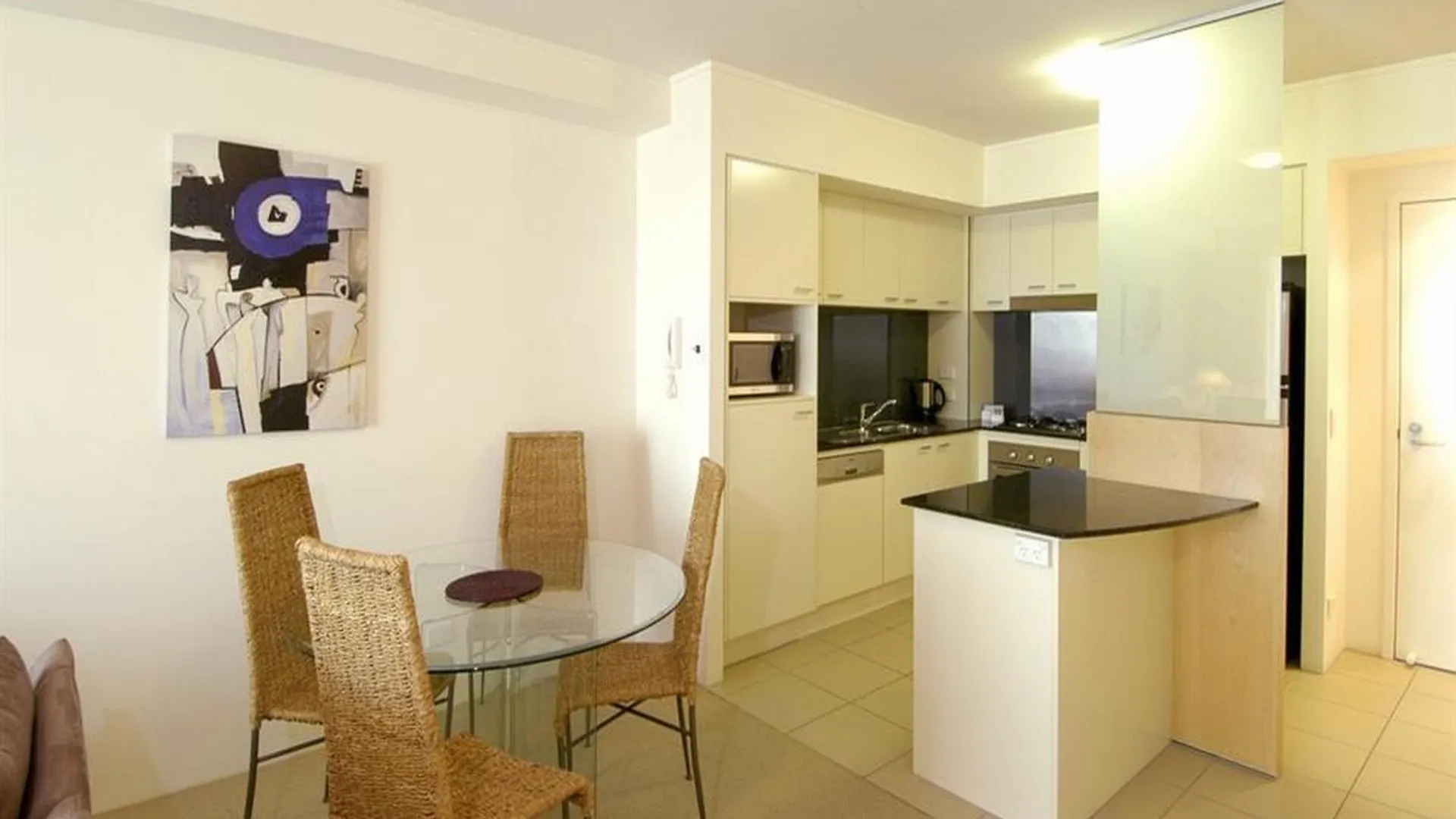 Mantra Broadbeach On The Park 4*