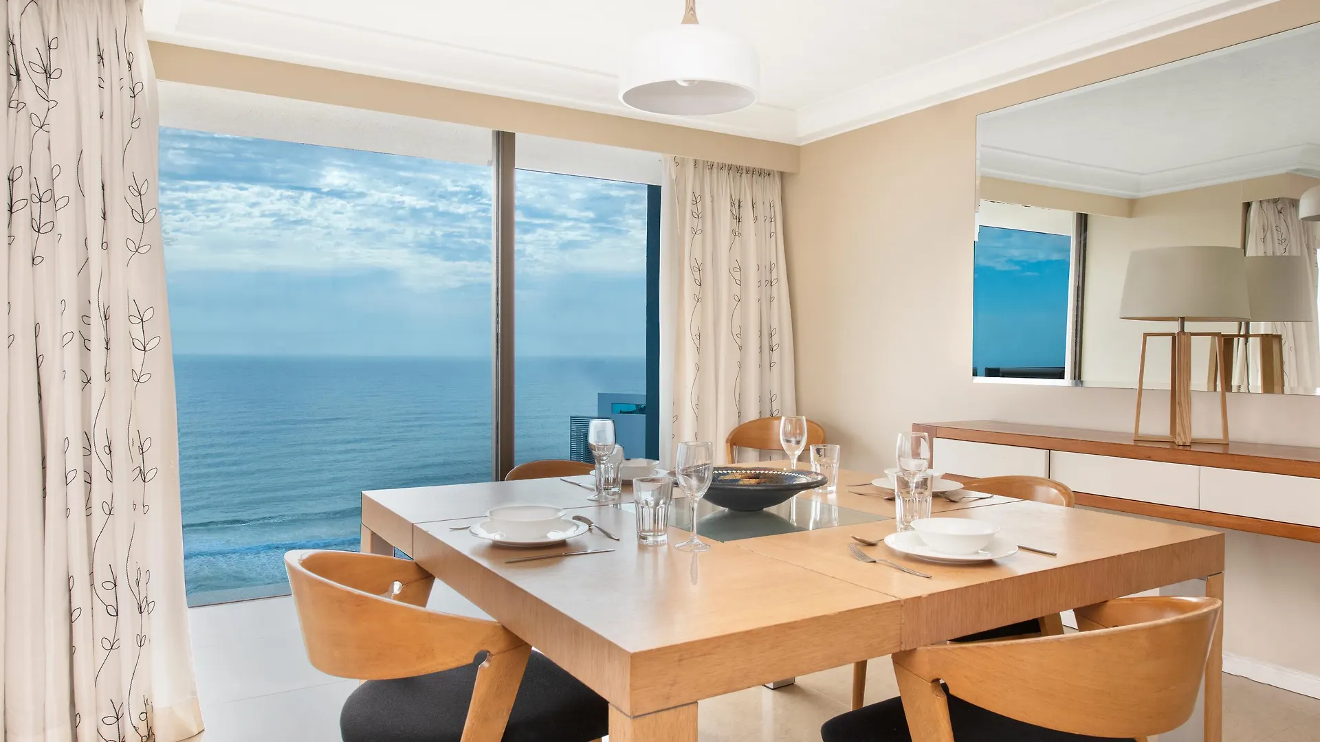 Apart Otel Breakfree Longbeach Gold Coast