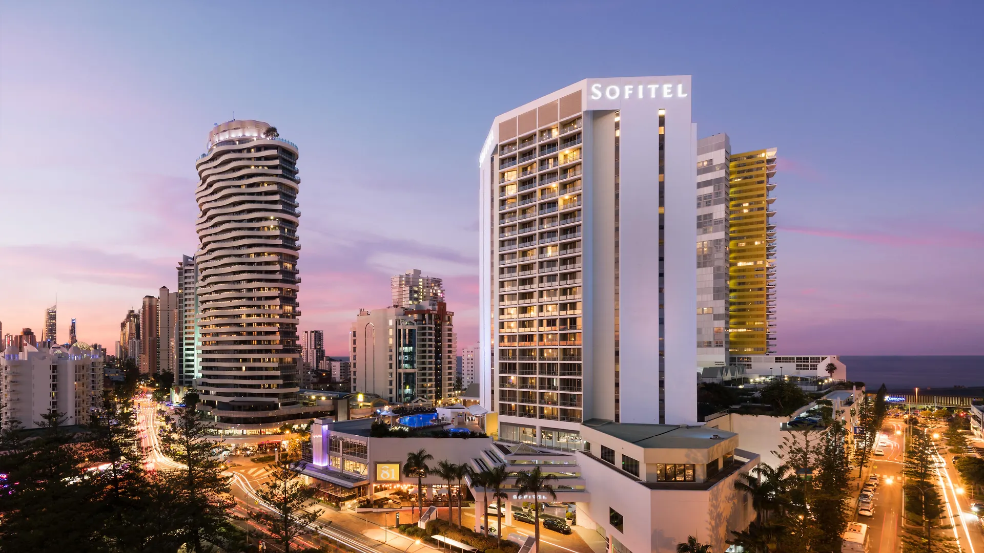 Sofitel Broadbeach 5*