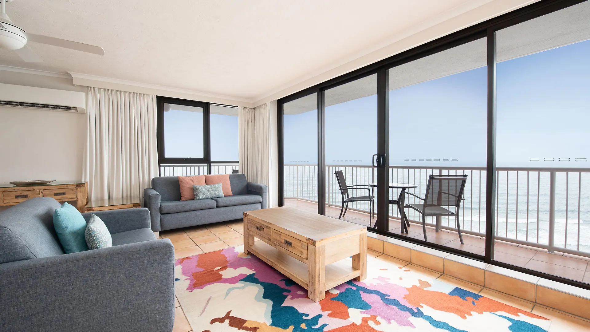 Aparthotel Breakfree Beachpoint