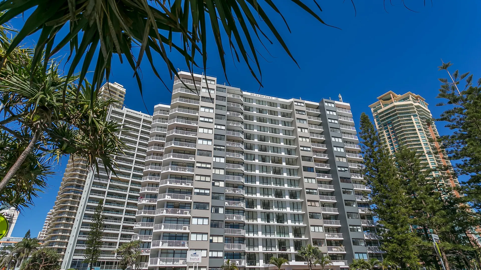 Breakfree Beachpoint Aparthotel