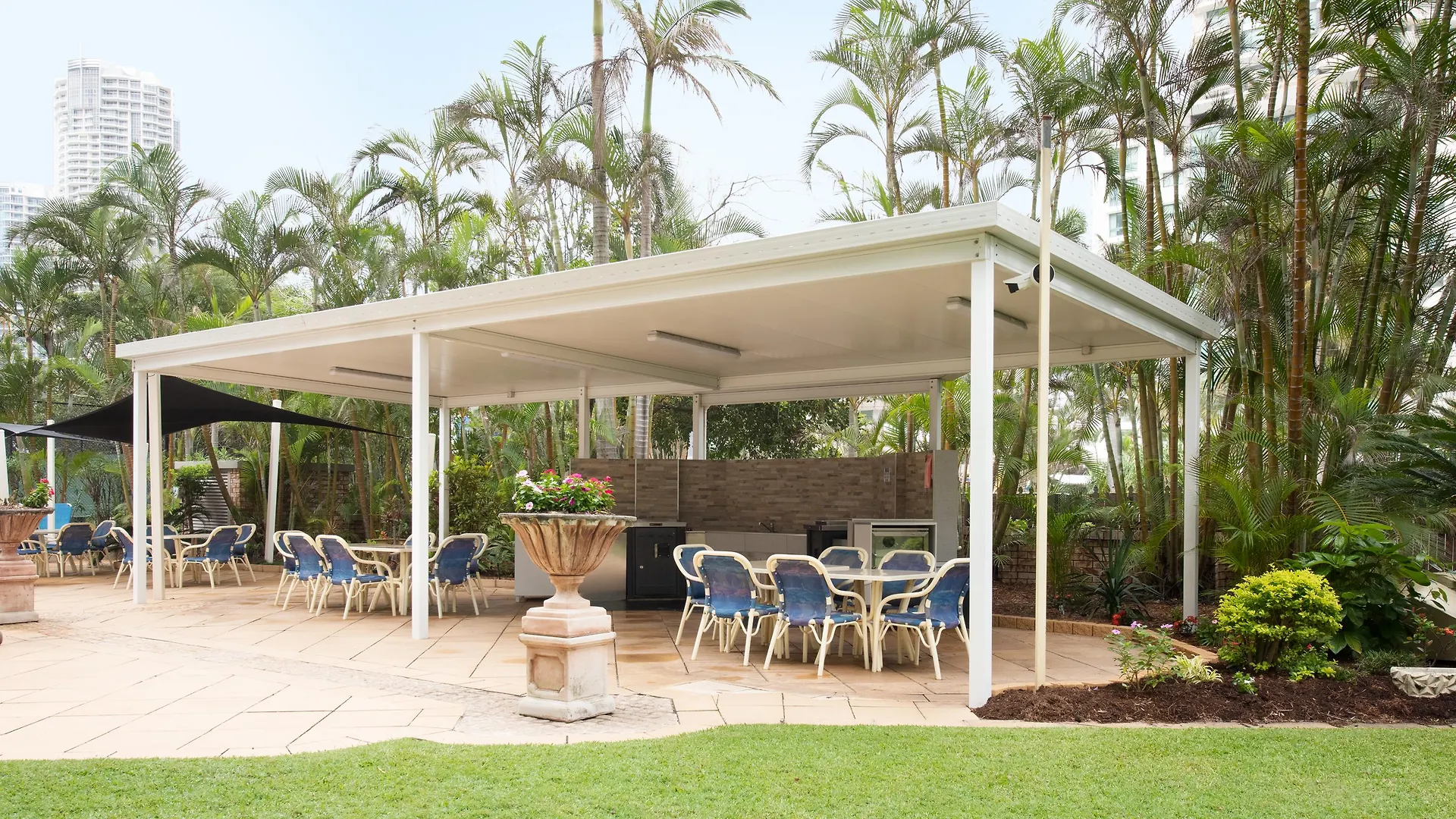 Aparthotel Breakfree Beachpoint