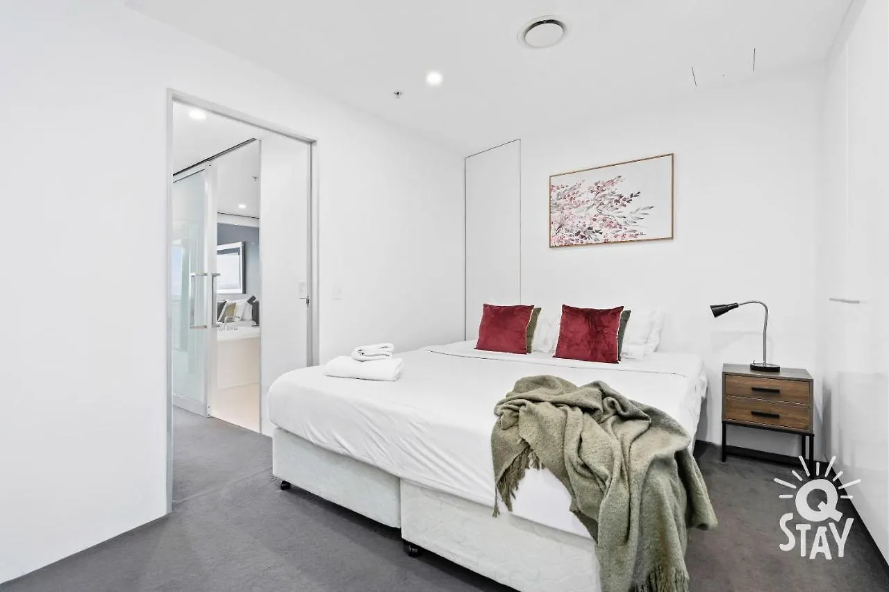 Circle On Cavill, 1 Bedroom Ocean Family Surfers Paradise *