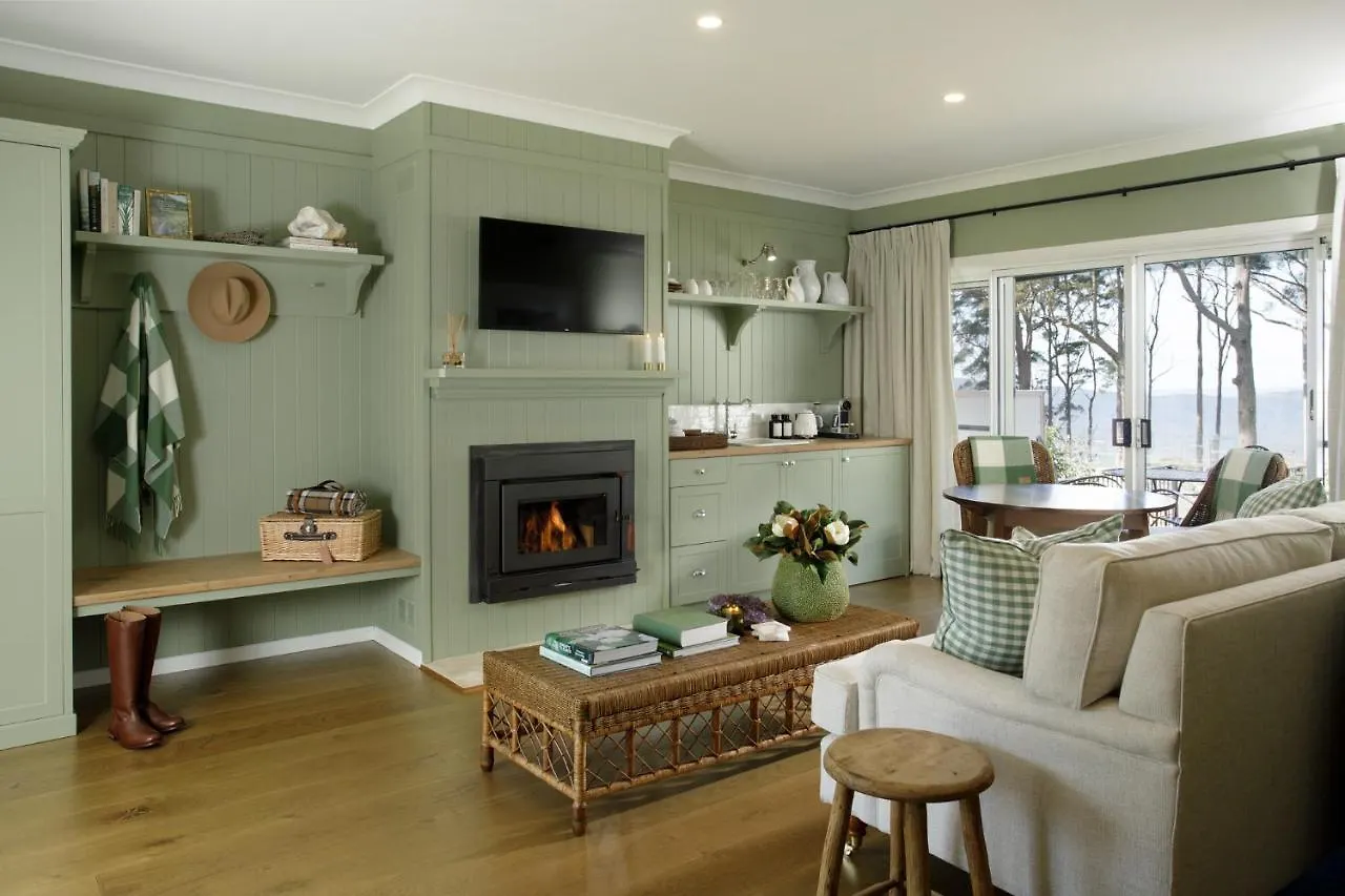 אכסניה Verandah House Country Estate מאונט טאמבורין