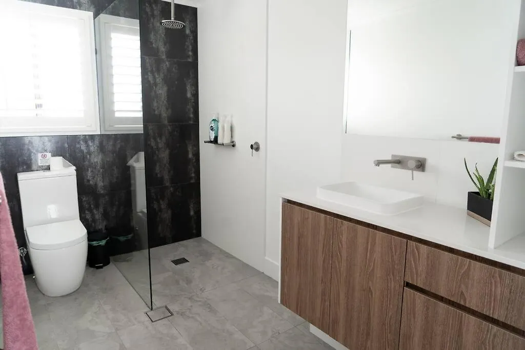 Modern Palm Getaway To Whole Family 펜션 골드코스트