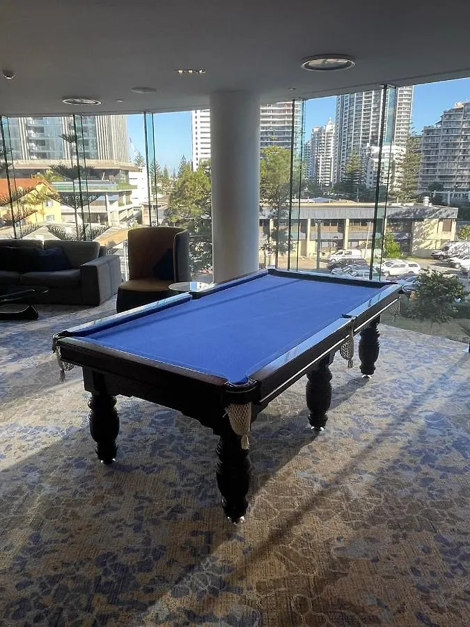 4 Bedroom Luxury Sub Penthouse Oracle Broadbeach Level 31 Magnificent Views 260m2 Family Skyhome Sleeps 8 Adults And 2 Children, Sofa Bed Portacot, High Chair To Everything Skyhome 5 Star Апартаменты *