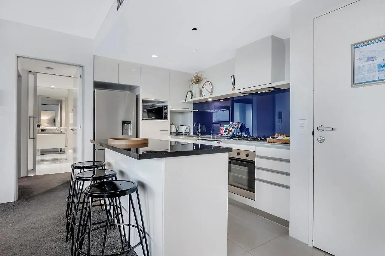 Circle On Cavill Skyhigh Hinterland Retreat Apartment Gold Coast