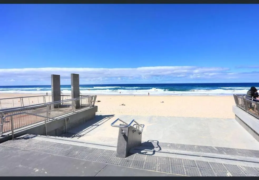 Fab Beachfront 2 Brm Apt In The Heart Of Surfers Διαμέρισμα