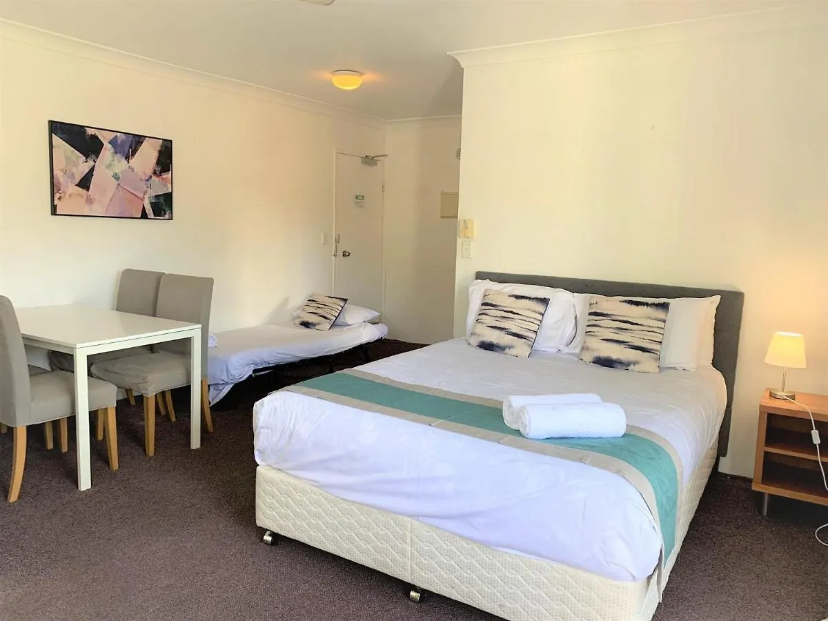 Апарт-отель Broadwater Keys 3*