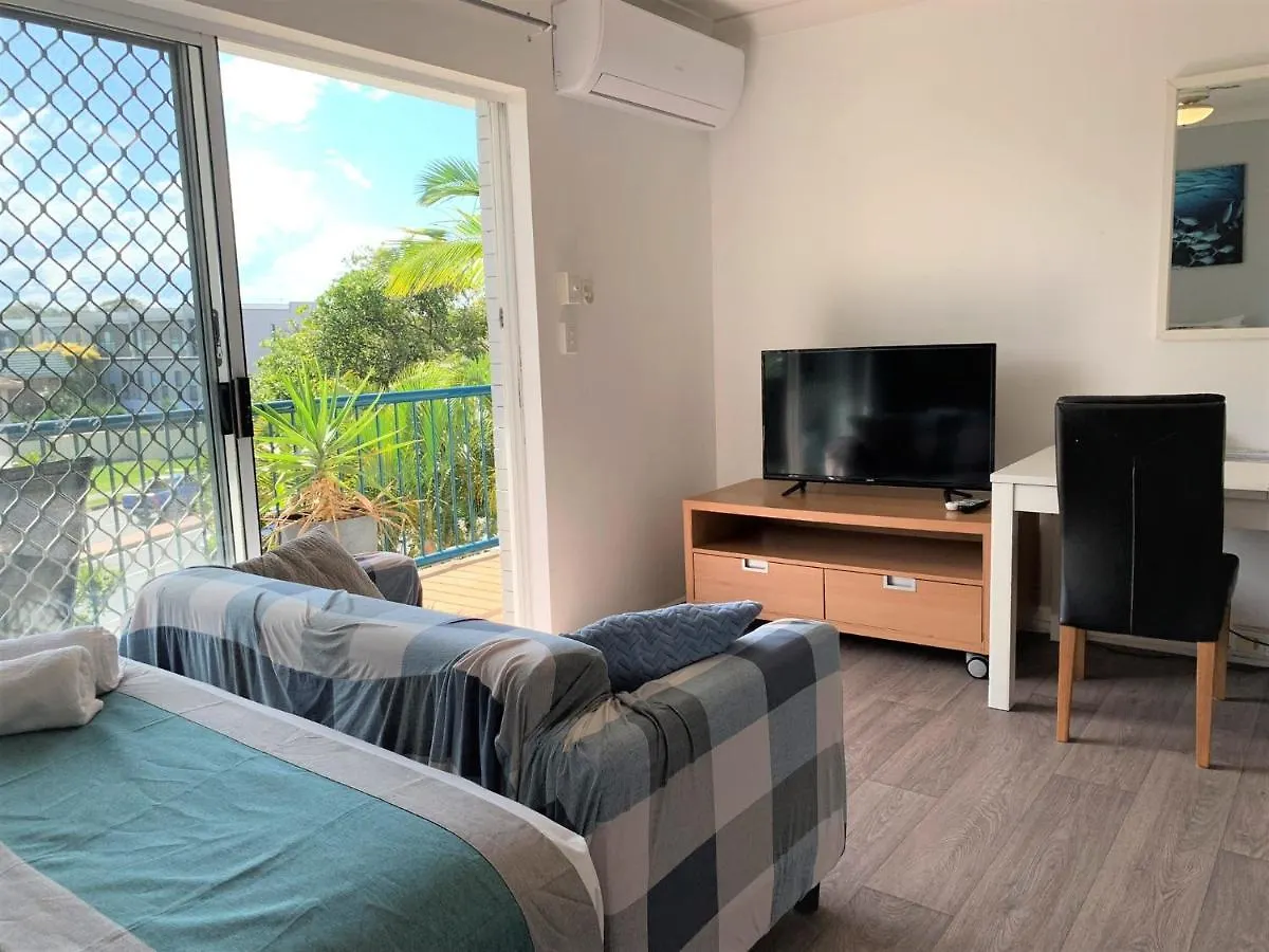 Broadwater Keys Апарт-отель