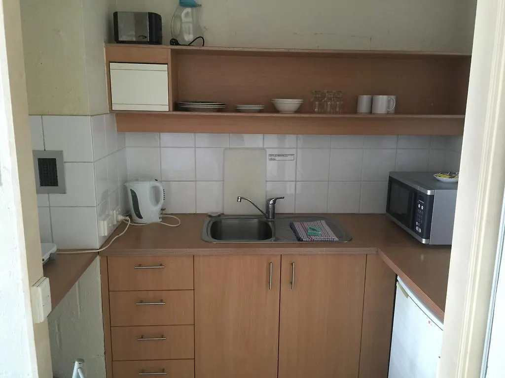 Club Surfers Hotel apartamentowy