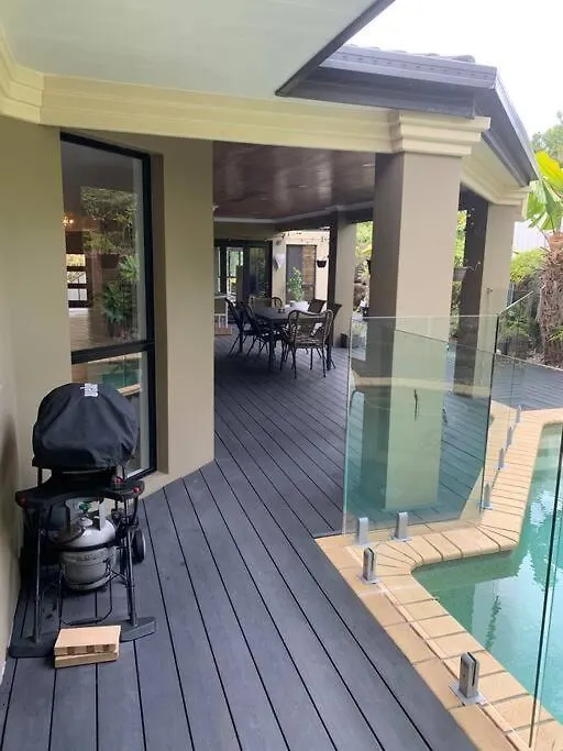 Gem, Lovely Pool 4bed Sleeps 7+ 別荘