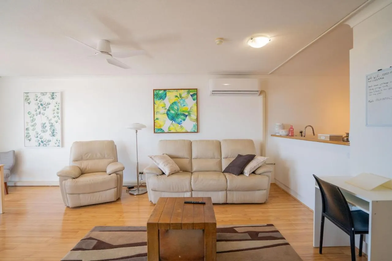 Large Surfers Paradise With Fantastic Views Apartman *