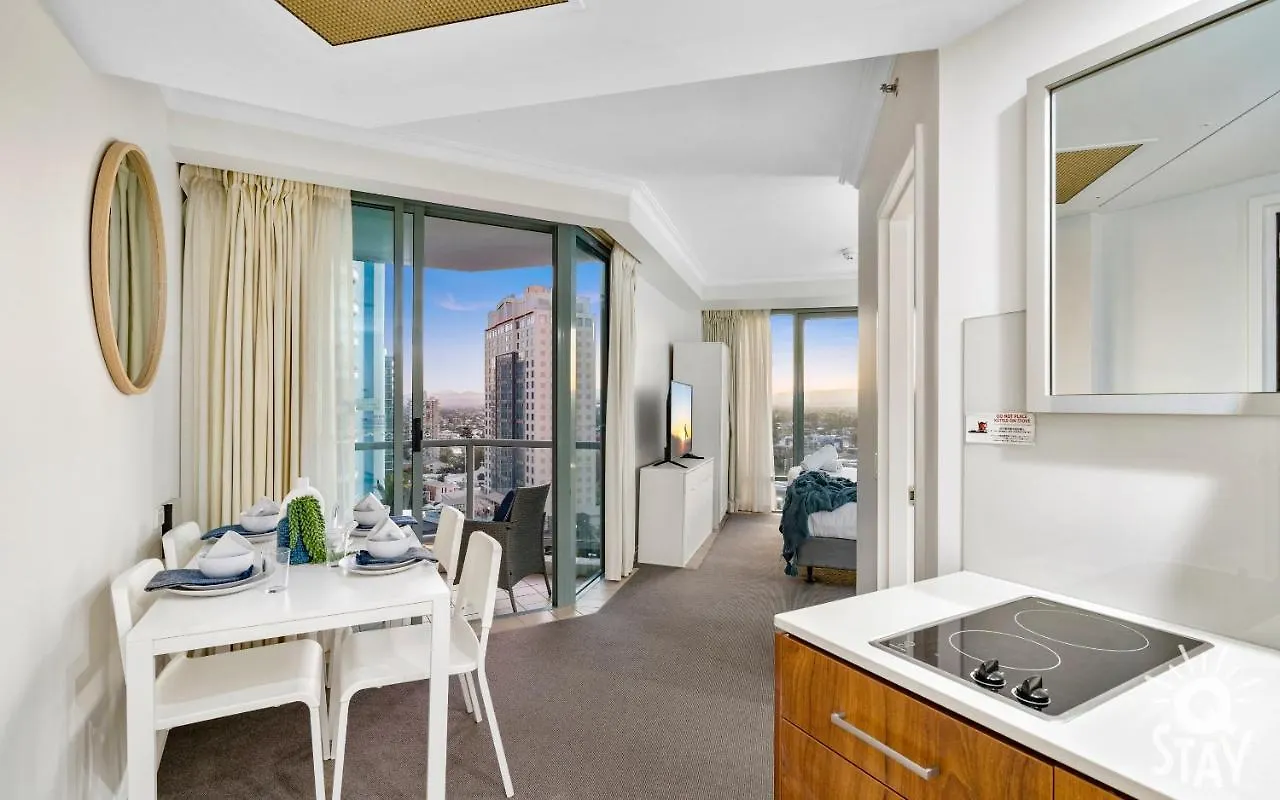Apartament Interconnecting 2 Bedroom Unit At Legends — Q *