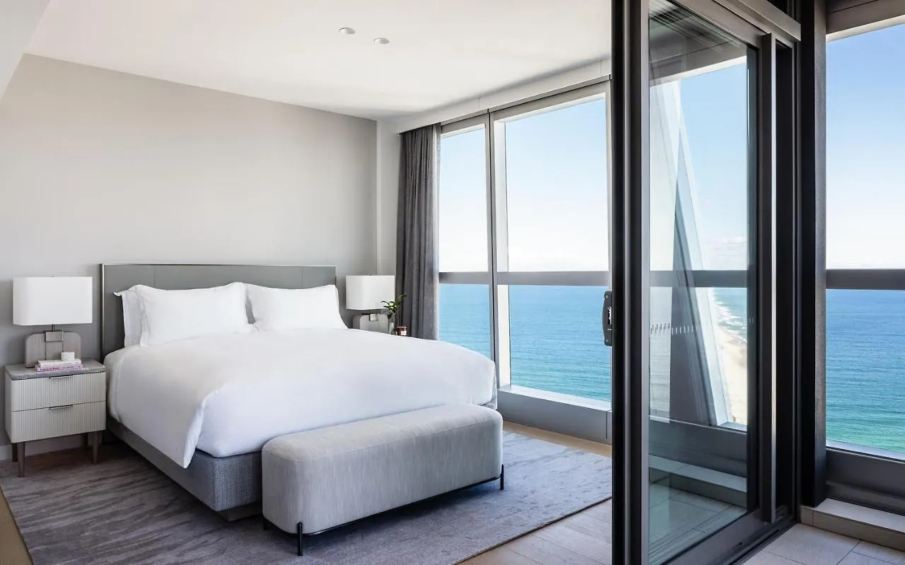 호텔 The Langham, And Jewel Residences 5*