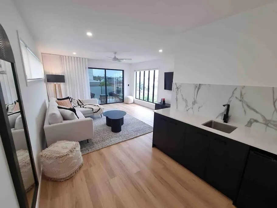 Casa Maya Nobby's Beach Villa