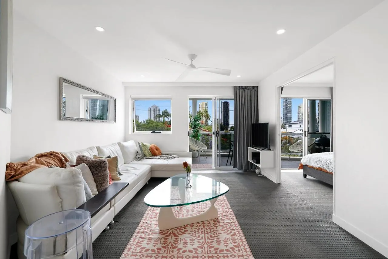 Chevron Sails Apartment Gold Coast