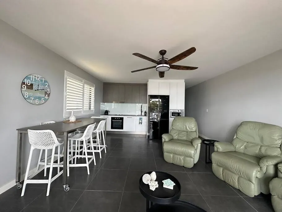 Gough House - Hosted By Burleigh Letting * Gold Coast