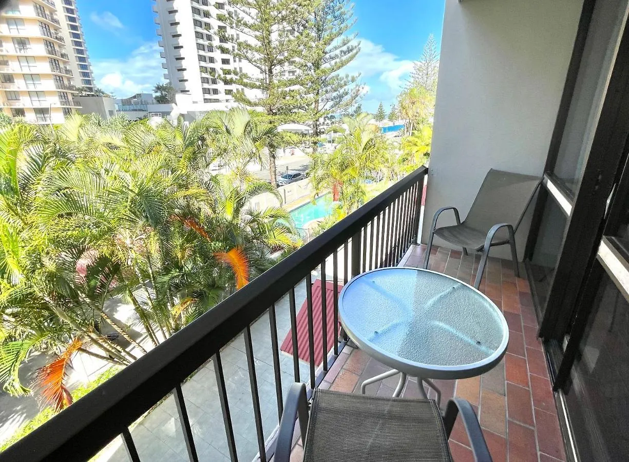 Surfers Paradise- Meters From The Beach! * גולד קוסט
