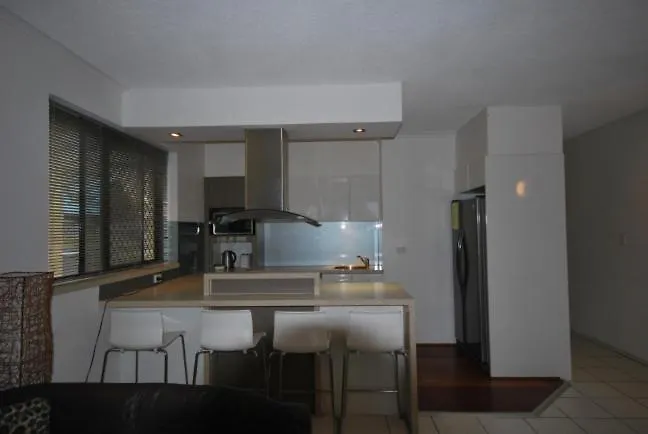 Gough House - Hosted By Burleigh Letting *