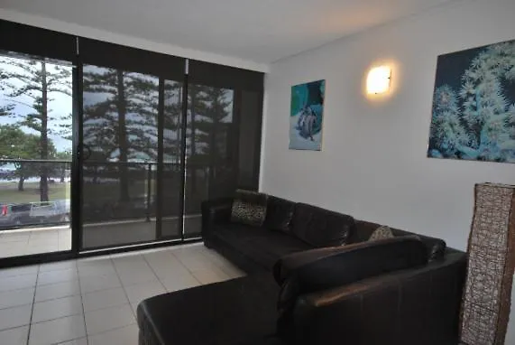 Gough House - Hosted By Burleigh Letting