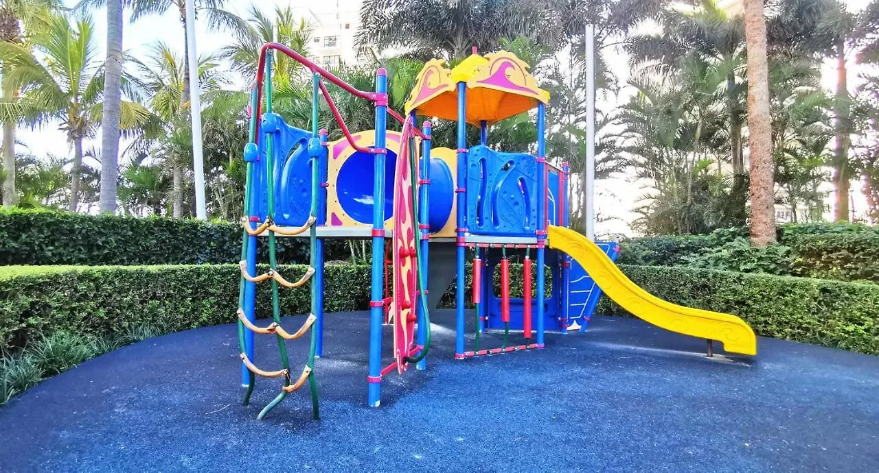 Beachside 2 Bedroom In The Heart Of Surfers Paradise - Chevron Renaissance - Free Parking