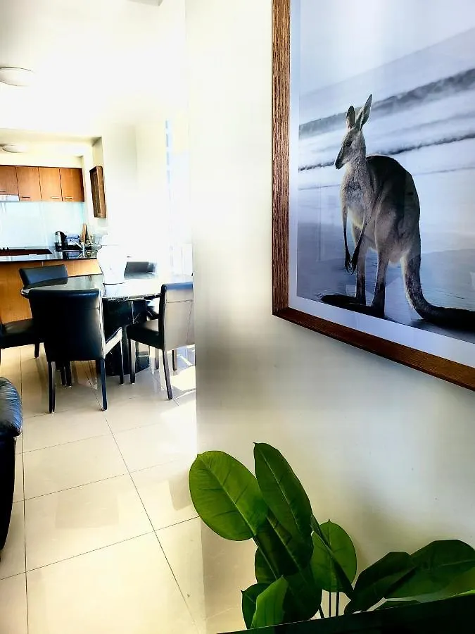 Peepsleep Chevron Towers Apartment Gold Coast