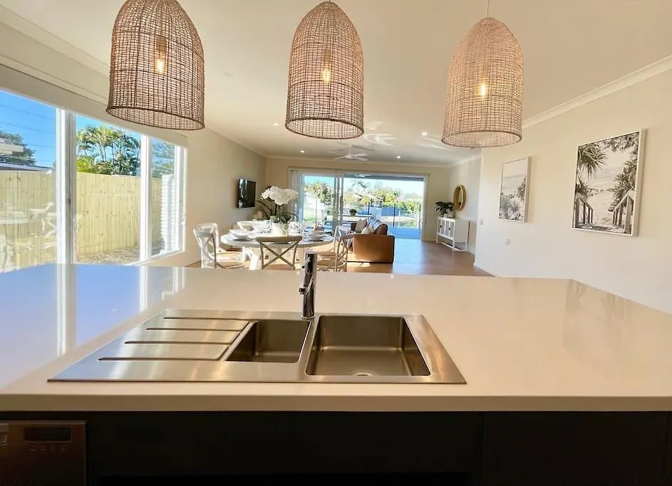 Σπίτι διακοπών Capri Waterfront 5br Waterfront Heated Pool