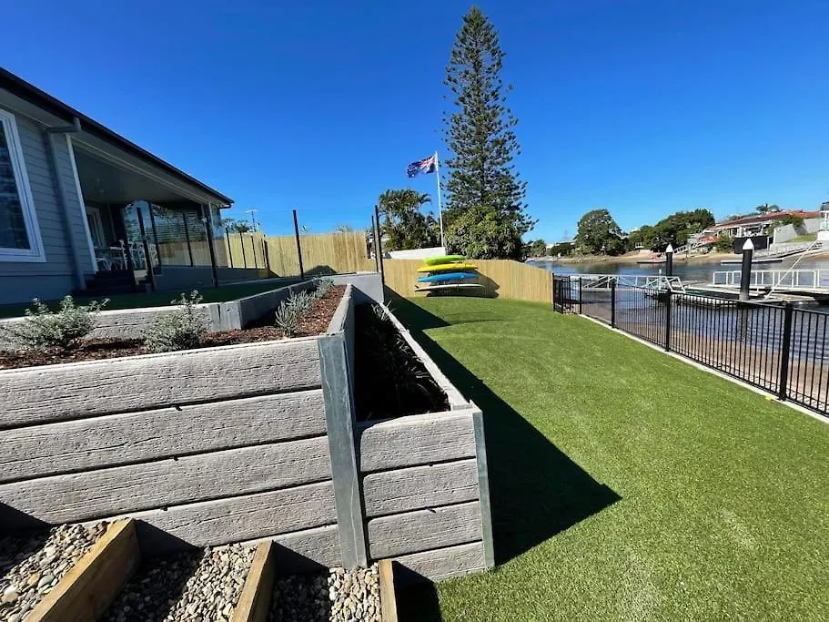 Σπίτι διακοπών Capri Waterfront 5br Waterfront Heated Pool *