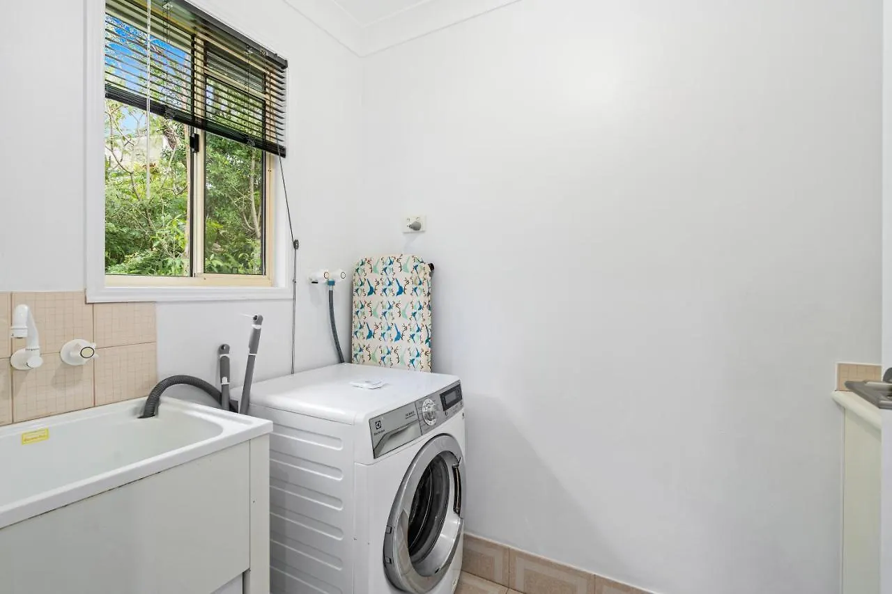 Cosy 2 Bedroom - Uplands Drive - Q